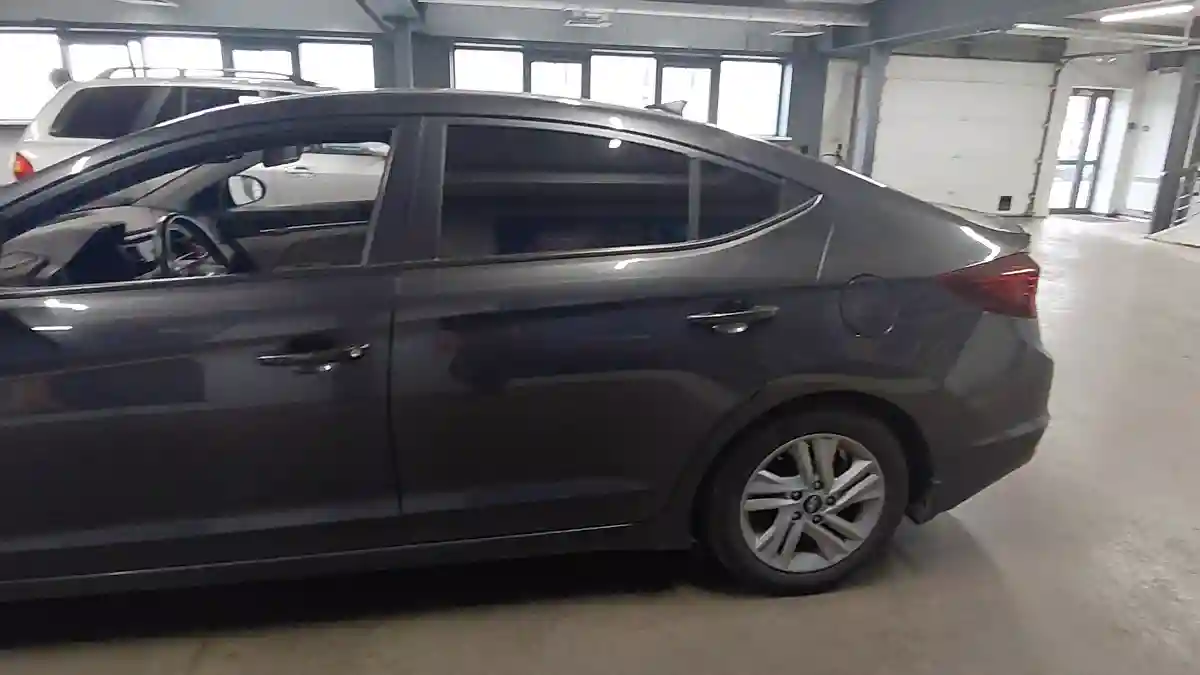 Hyundai Elantra 2020 года за 7 500 000 тг. в Астана