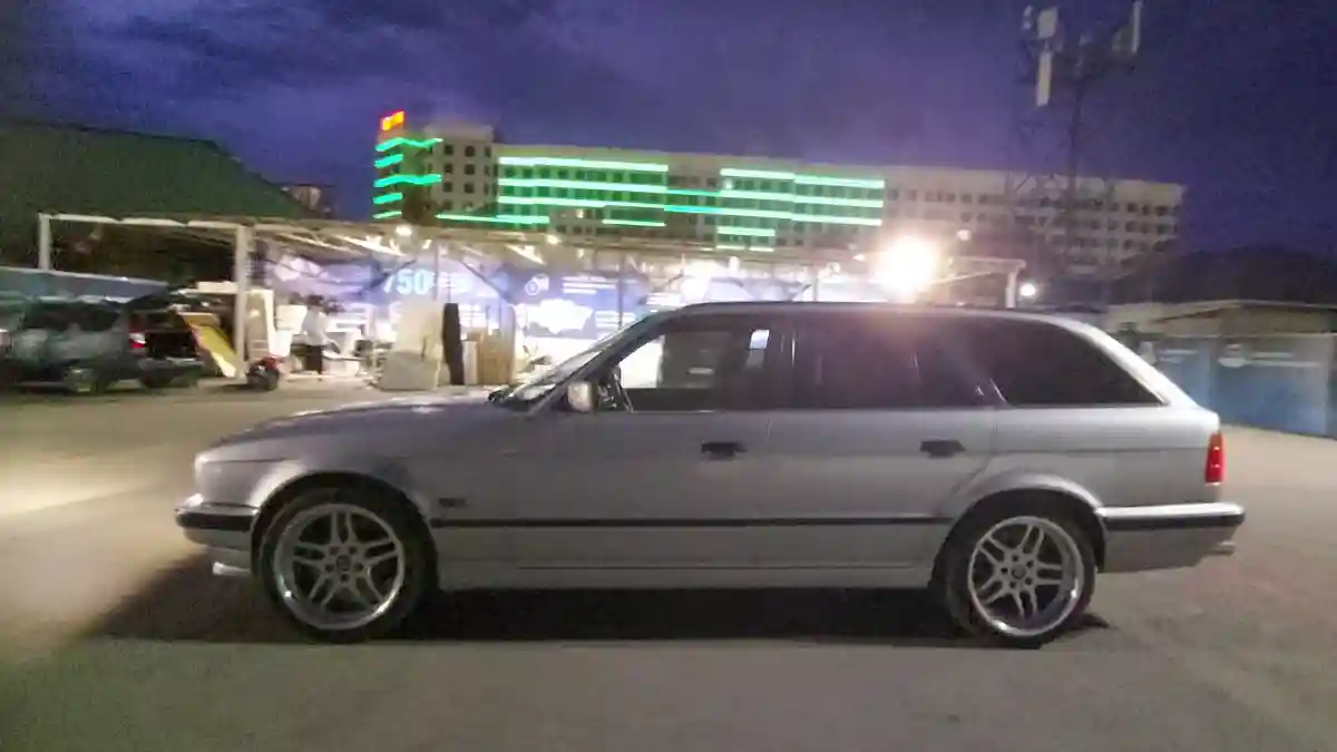 BMW 5 серии 1996 года за 3 000 000 тг. в Шымкент