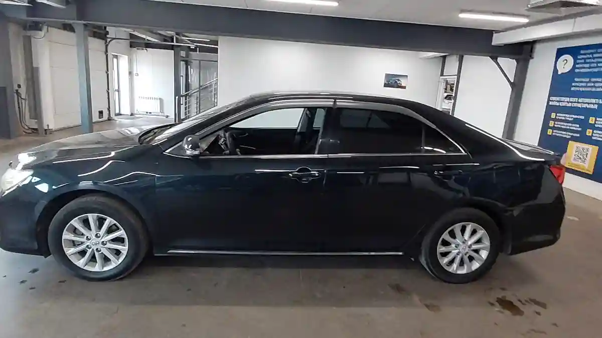 Toyota Camry 2012 года за 7 663 000 тг. в Астана