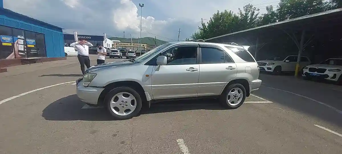 Lexus RX 2001 года за 5 000 000 тг. в Алматы
