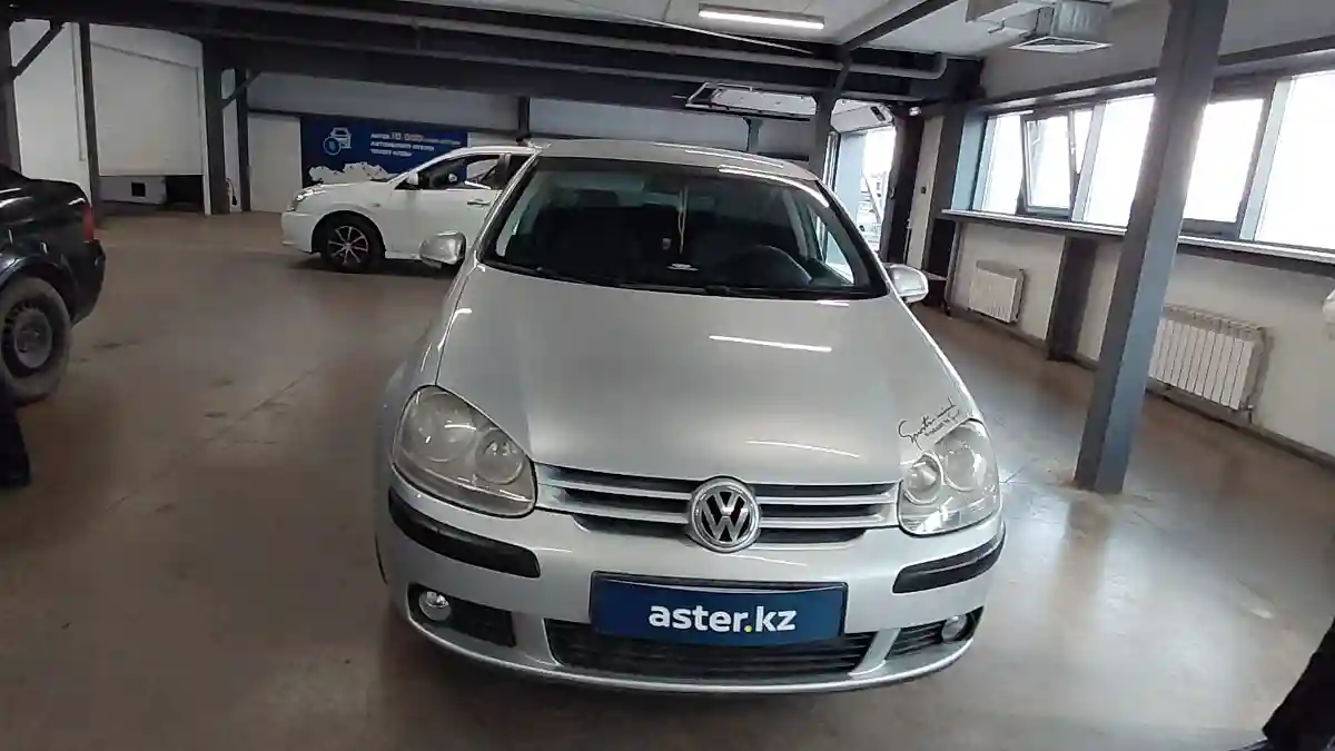 Volkswagen Golf 2006 года за 3 500 000 тг. в Астана