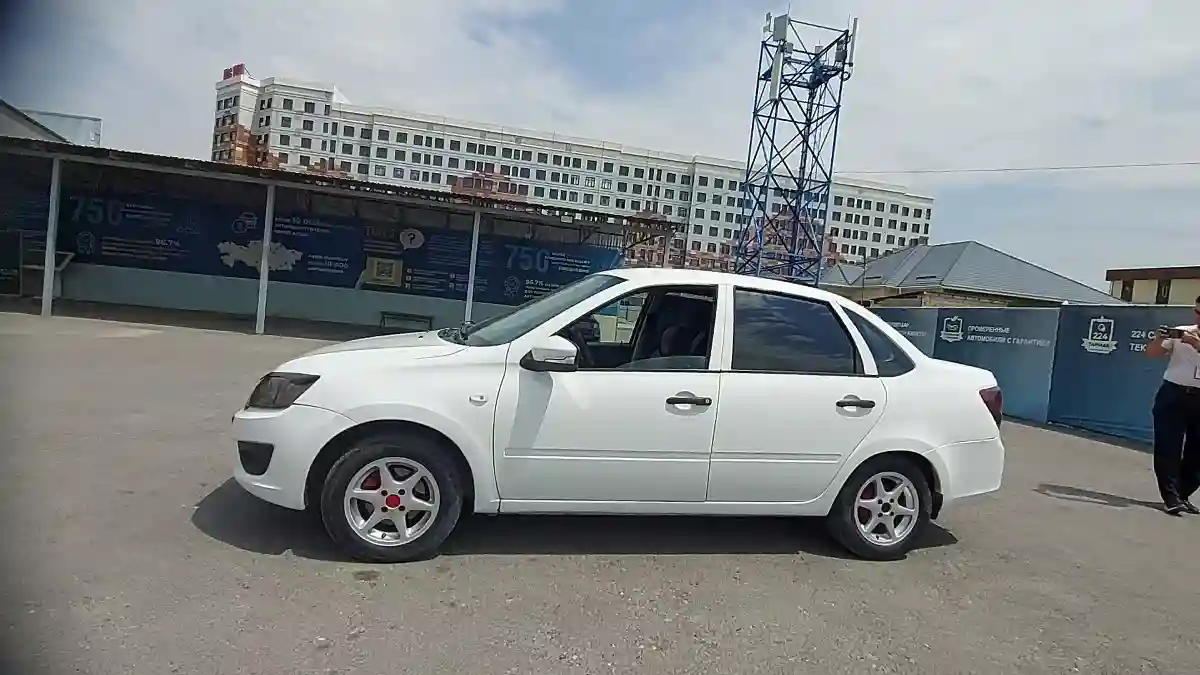 LADA (ВАЗ) Granta 2018 года за 3 000 000 тг. в Шымкент