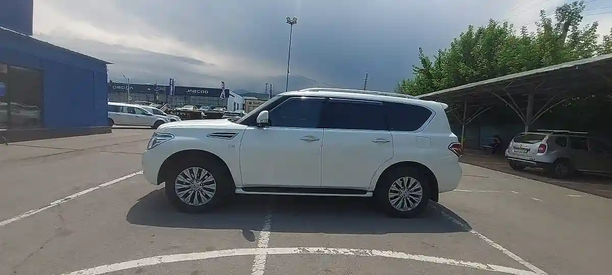 Nissan Patrol 2014 года за 16 000 000 тг. в Алматы