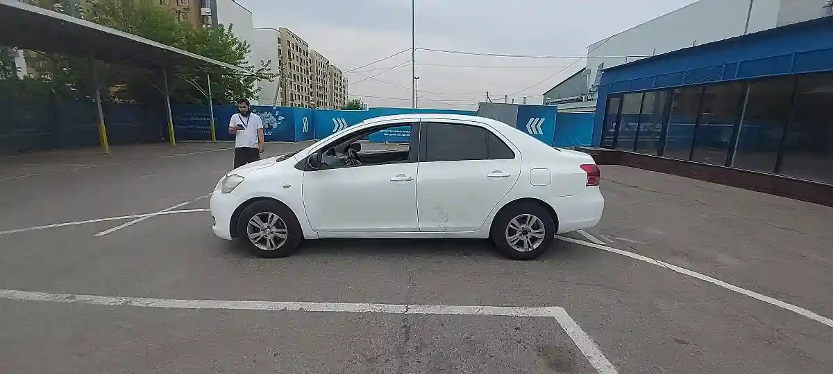 Toyota Yaris 2007 года за 3 500 000 тг. в Алматы