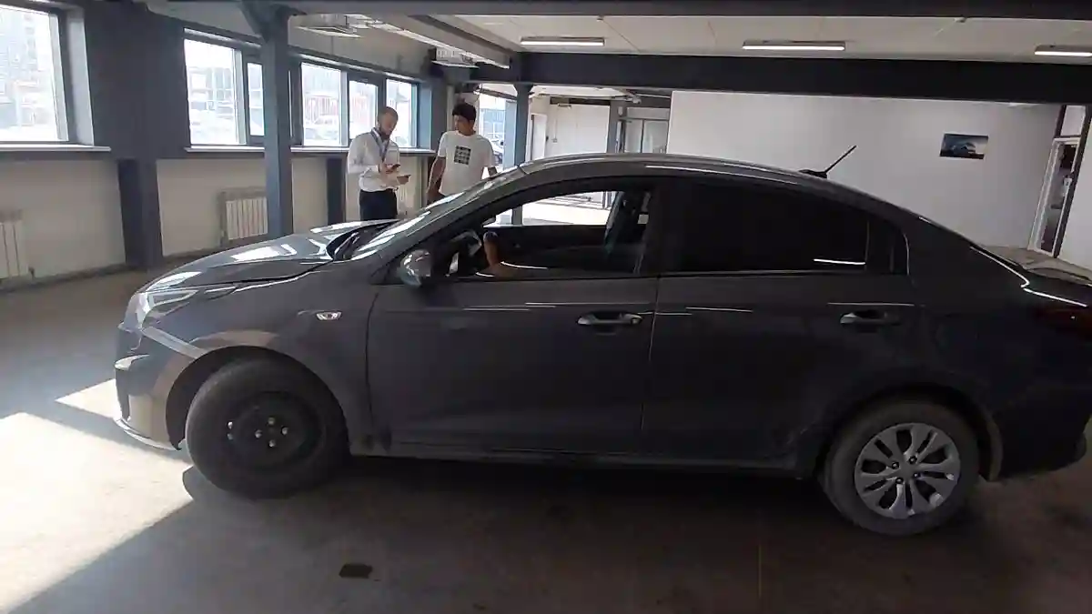 Kia Rio 2021 года за 6 500 000 тг. в Астана