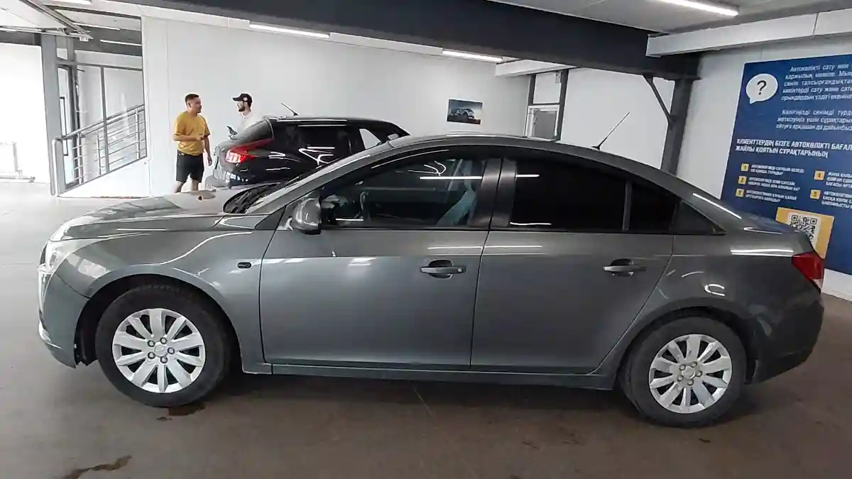 Chevrolet Cruze 2011 года за 3 700 000 тг. в Астана