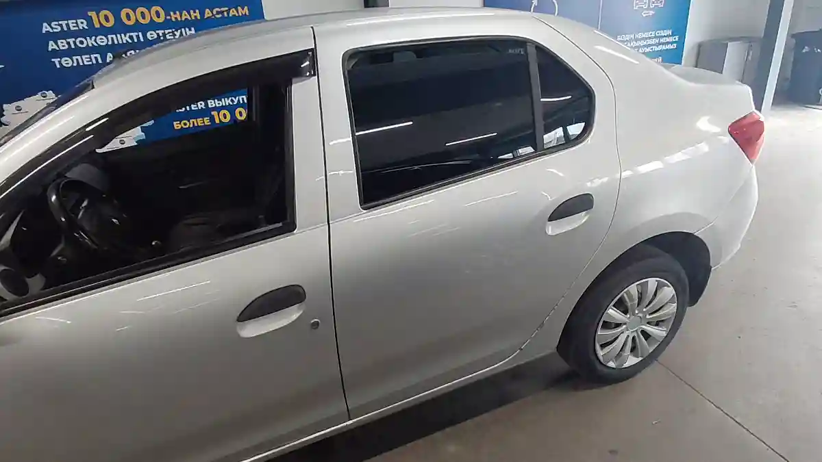 Renault Logan 2014 года за 2 500 000 тг. в Астана
