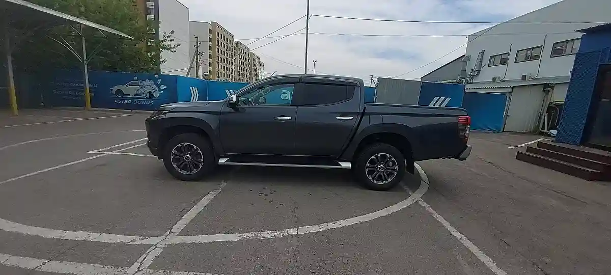 Mitsubishi L200 2020 года за 16 000 000 тг. в Алматы