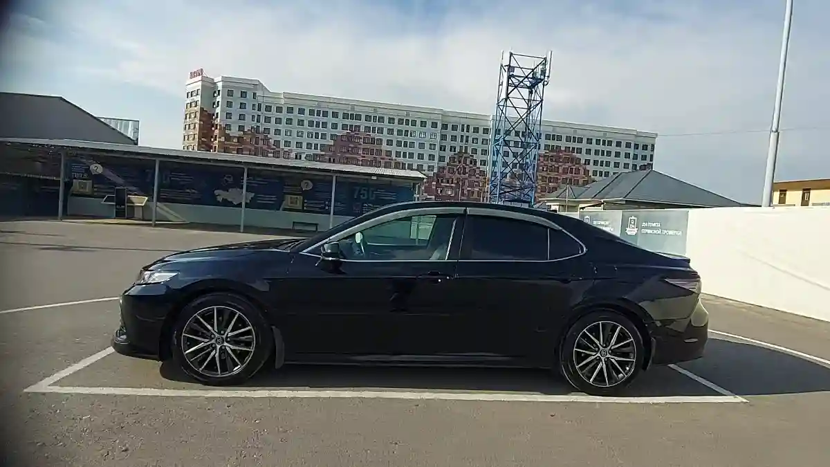 Toyota Camry 2021 года за 15 000 000 тг. в Шымкент