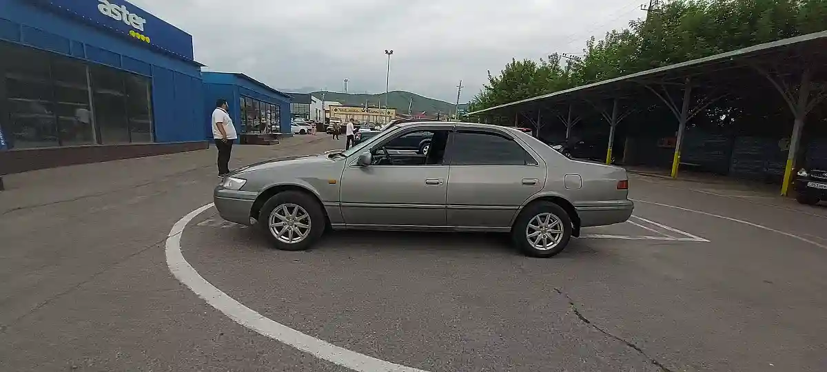 Toyota Camry 1997 года за 2 500 000 тг. в Алматы