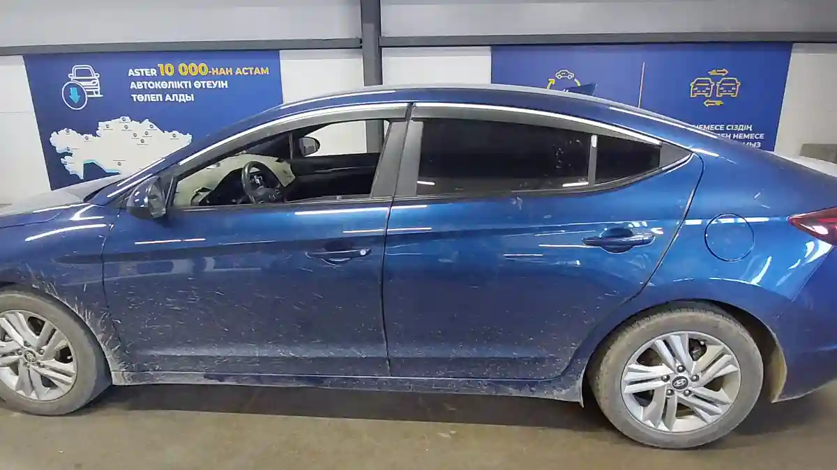 Hyundai Elantra 2019 года за 7 000 000 тг. в Астана