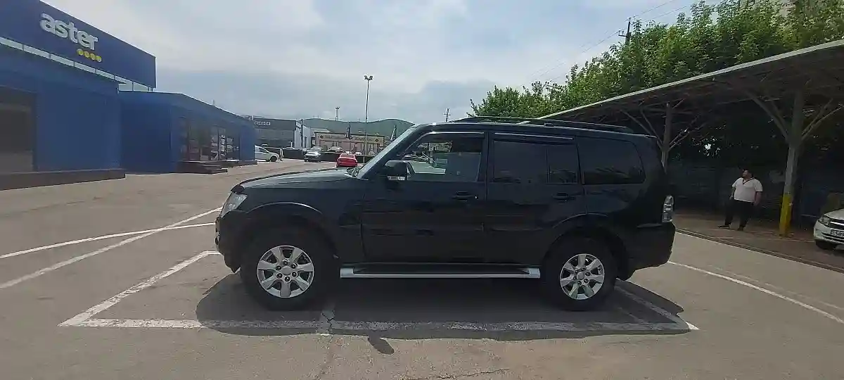 Mitsubishi Pajero 2015 года за 13 000 000 тг. в Алматы