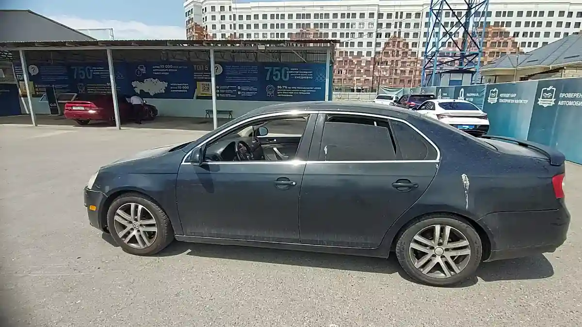 Volkswagen Jetta 2005 года за 1 500 000 тг. в Шымкент