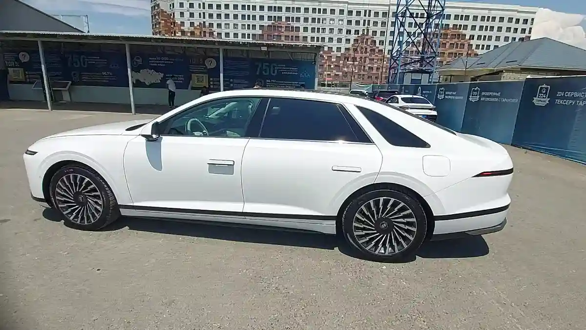 Hyundai Grandeur 2023 года за 20 500 000 тг. в Шымкент
