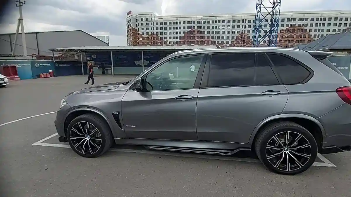 BMW X5 2014 года за 14 000 000 тг. в Шымкент