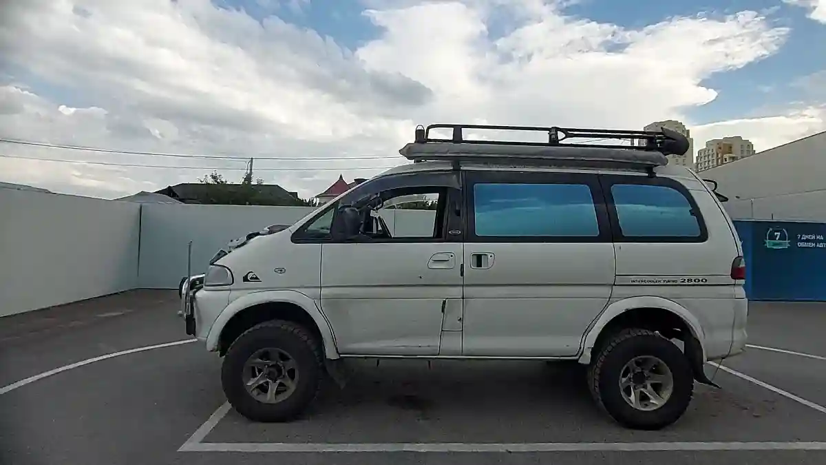 Mitsubishi Delica 1996 года за 5 000 000 тг. в Шымкент