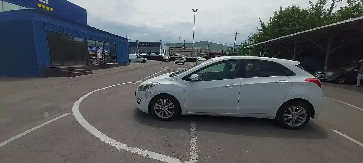 Hyundai i30 2014 года за 5 500 000 тг. в Алматы