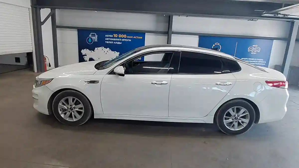 Kia Optima 2017 года за 7 500 000 тг. в Астана
