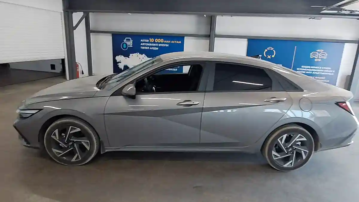 Hyundai Elantra 2025 года за 8 000 000 тг. в Астана