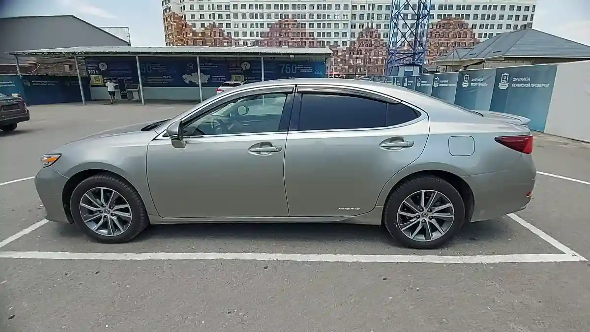 Lexus ES 2017 года за 13 000 000 тг. в Шымкент