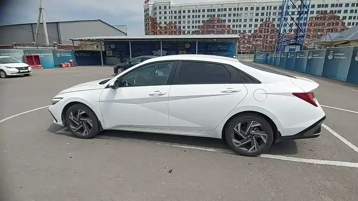 Hyundai Elantra 2024 года за 10 800 000 тг. в Шымкент