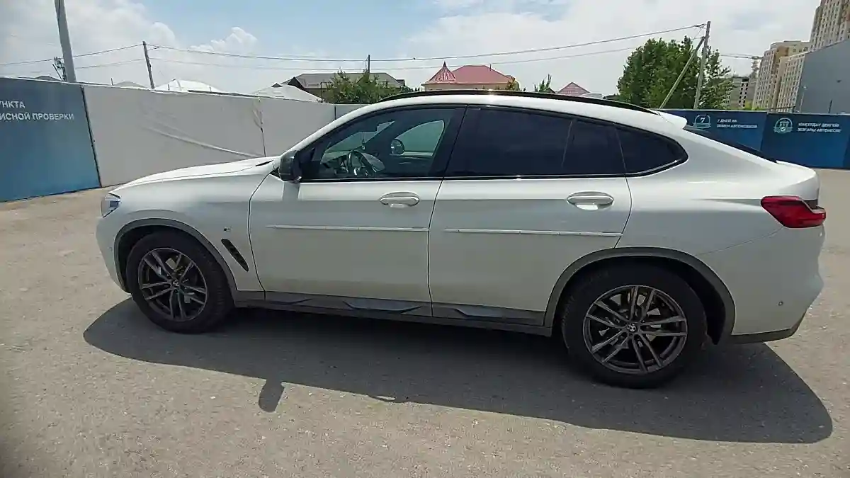 BMW X4 2021 года за 28 000 000 тг. в Шымкент