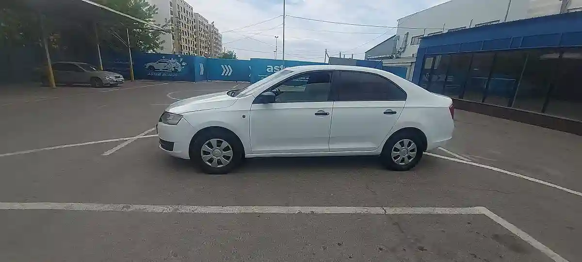 Skoda Rapid 2017 года за 4 200 000 тг. в Алматы