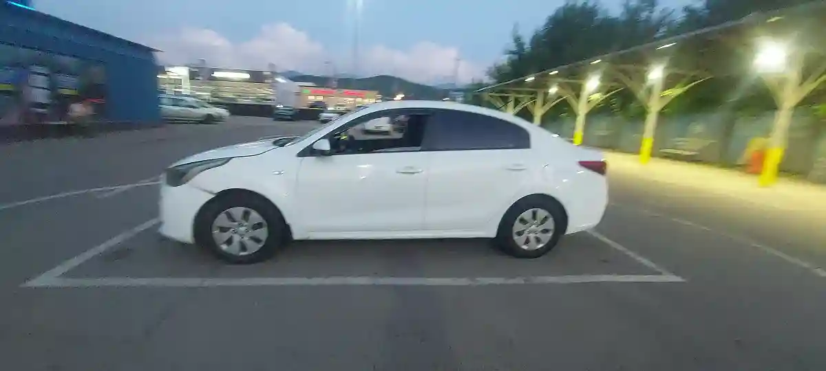 Kia Rio 2020 года за 4 500 000 тг. в Алматы