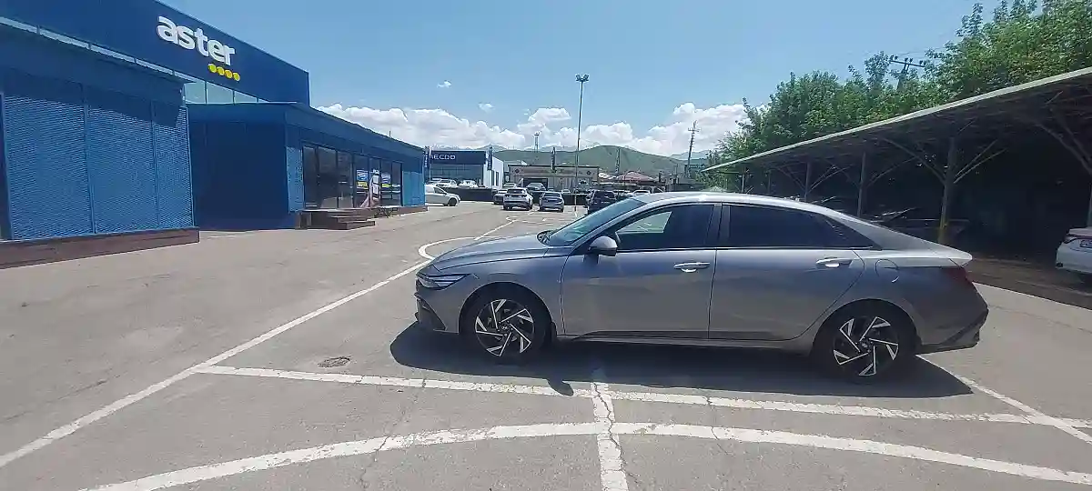 Hyundai Elantra 2023 года за 8 800 000 тг. в Алматы