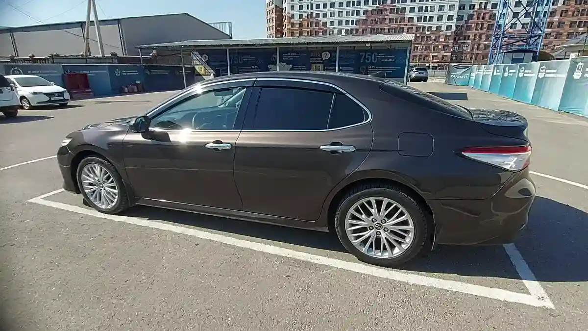 Toyota Camry 2019 года за 14 500 000 тг. в Шымкент