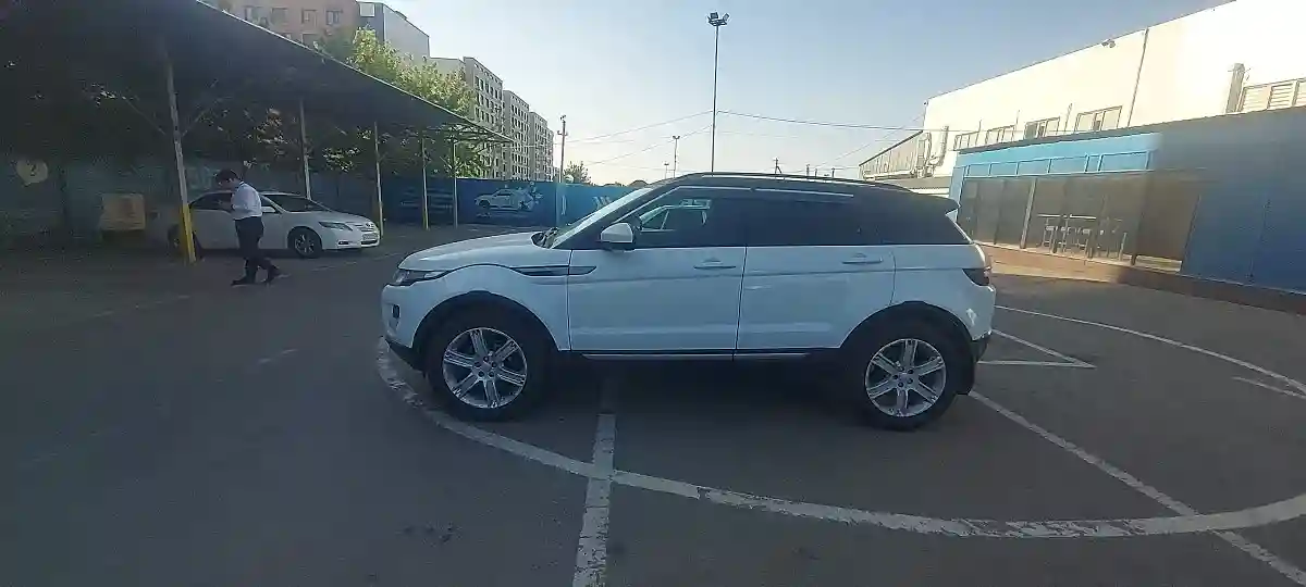 Land Rover Range Rover Evoque 2014 года за 9 000 000 тг. в Алматы