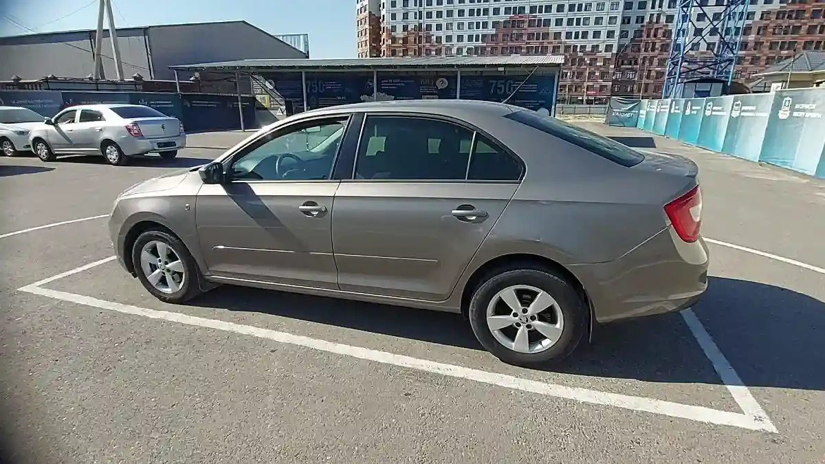 Skoda Rapid 2013 года за 3 200 000 тг. в Шымкент