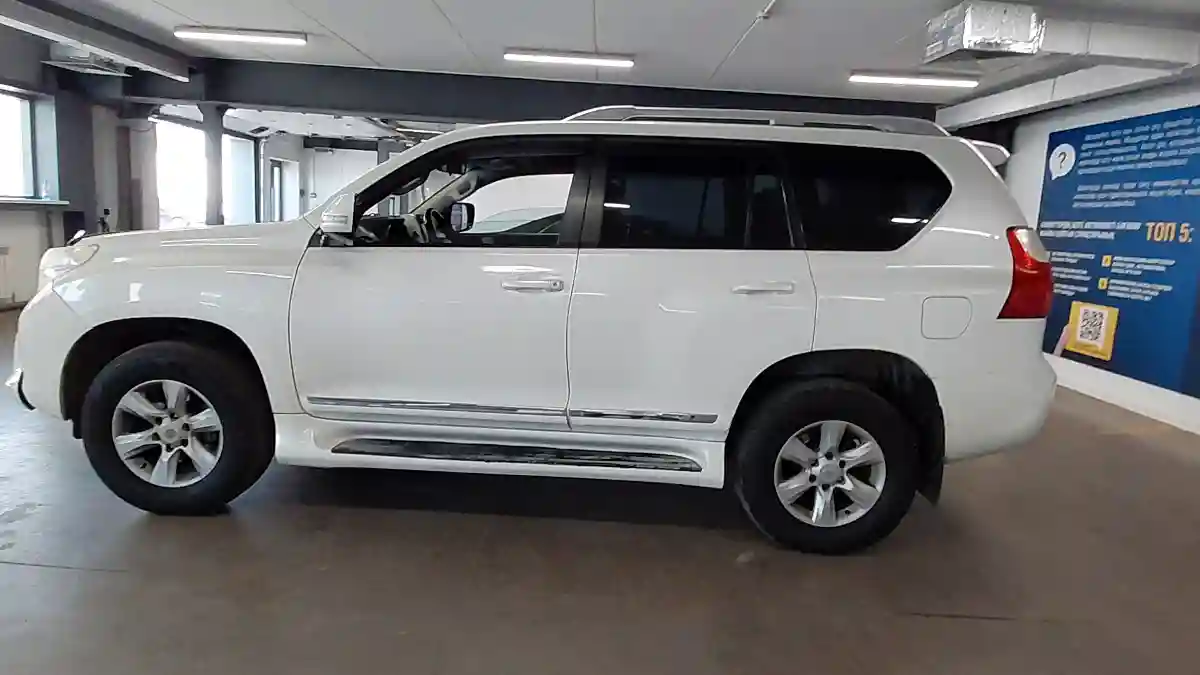 Toyota Land Cruiser Prado 2013 года за 15 000 000 тг. в Астана
