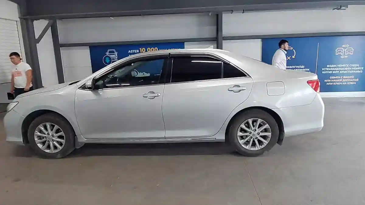 Toyota Camry 2012 года за 7 200 000 тг. в Астана