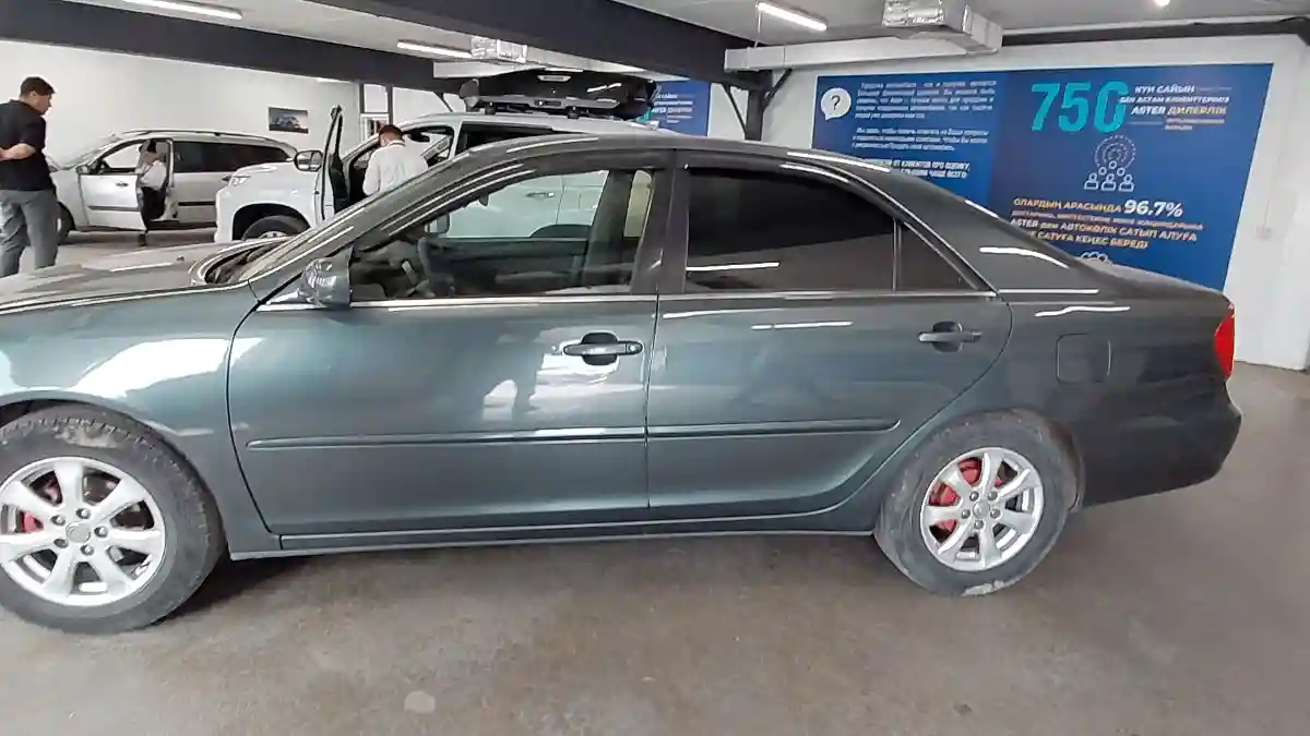 Toyota Camry 2001 года за 3 500 000 тг. в Астана