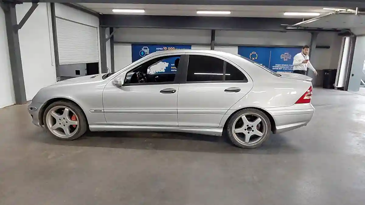 Mercedes-Benz C-Класс 2002 года за 1 500 000 тг. в Астана