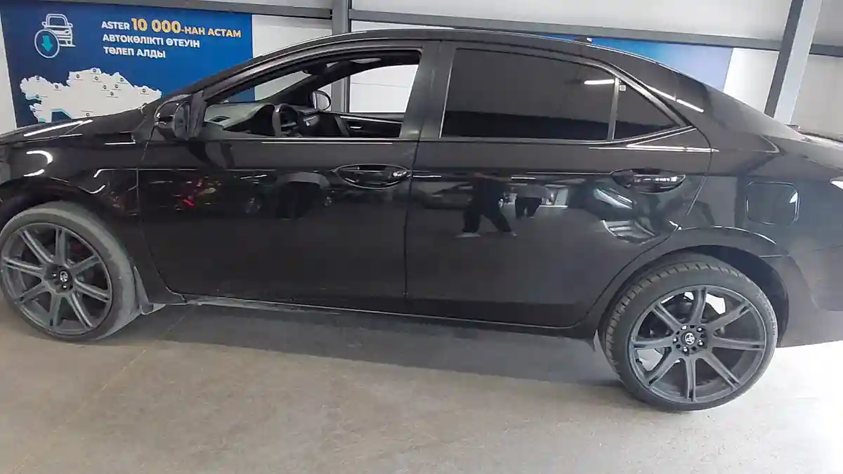 Toyota Corolla 2015 года за 6 200 000 тг. в Астана