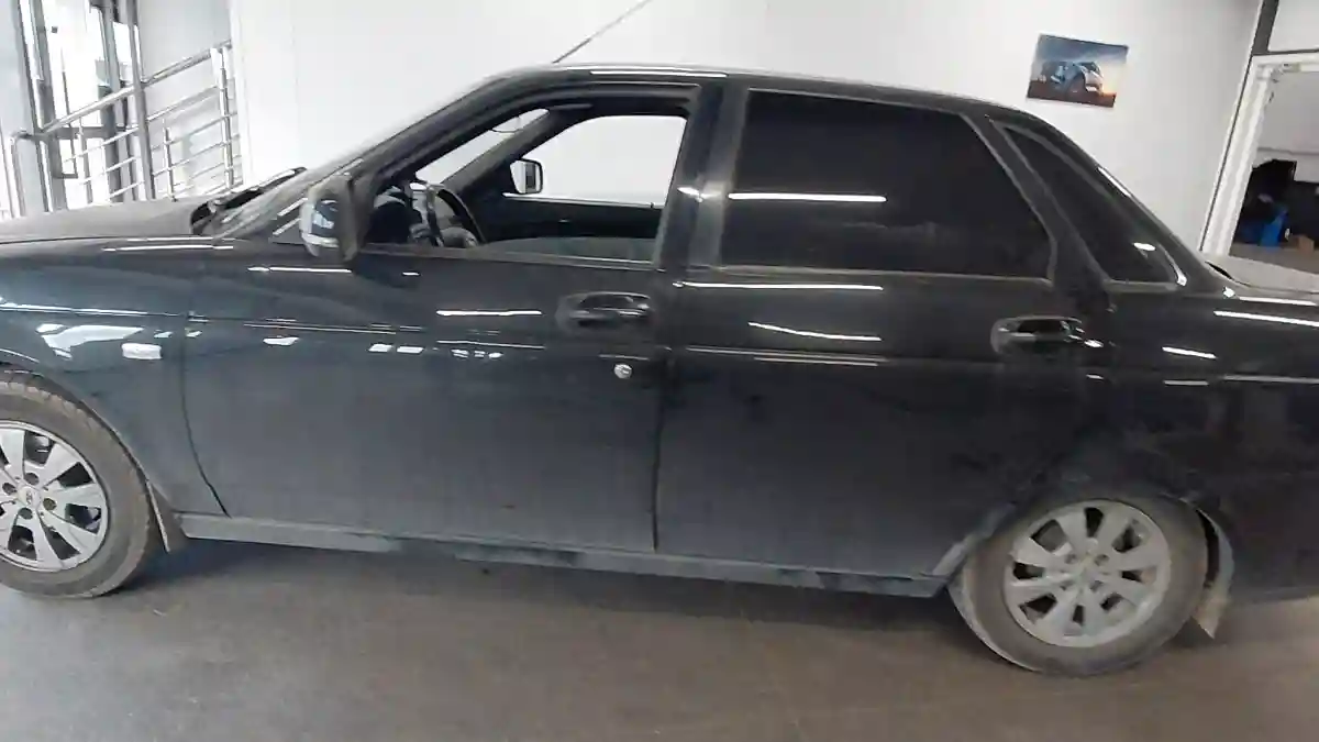 LADA (ВАЗ) Priora 2014 года за 2 000 000 тг. в Астана