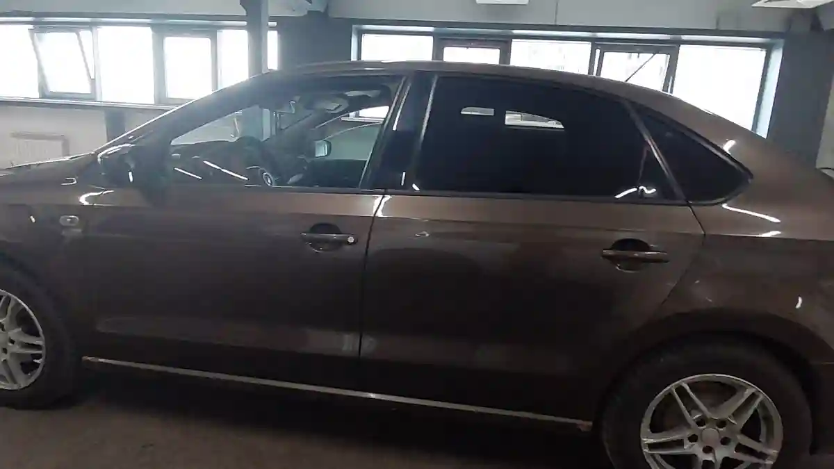 Volkswagen Polo 2015 года за 4 400 000 тг. в Астана