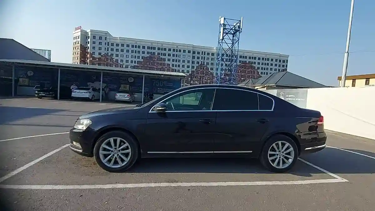 Volkswagen Passat 2011 года за 6 000 000 тг. в Шымкент