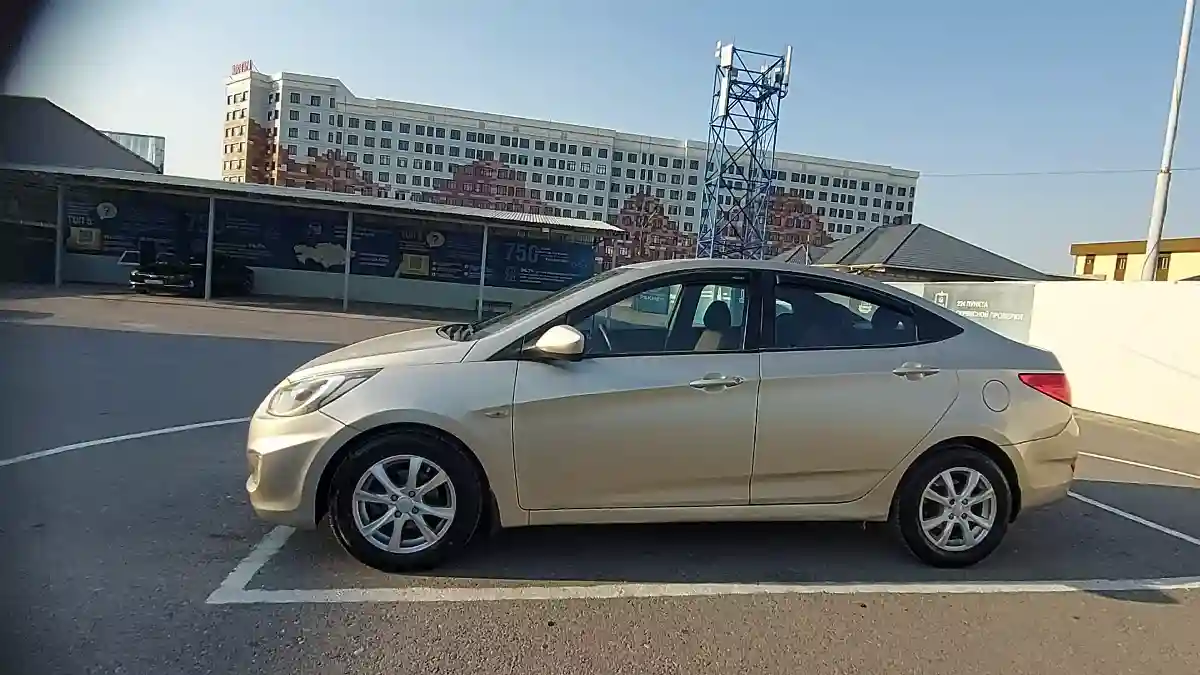Hyundai Solaris 2013 года за 4 000 000 тг. в Шымкент