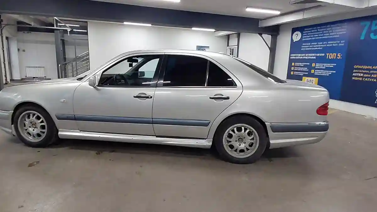 Mercedes-Benz E-Класс 1998 года за 1 000 000 тг. в Астана