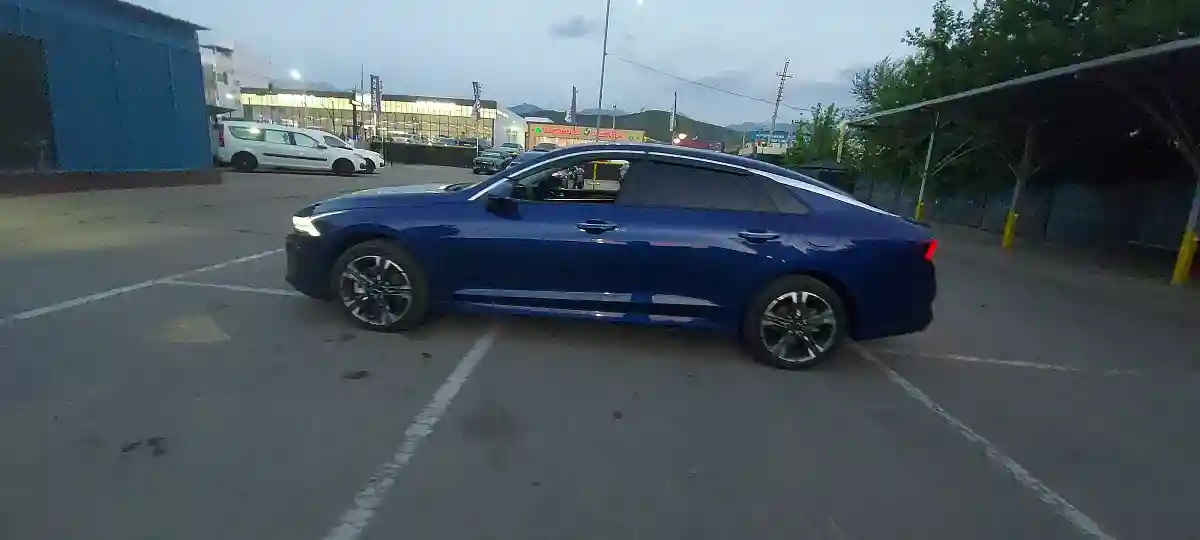 Kia K5 2025 года за 11 000 000 тг. в Алматы