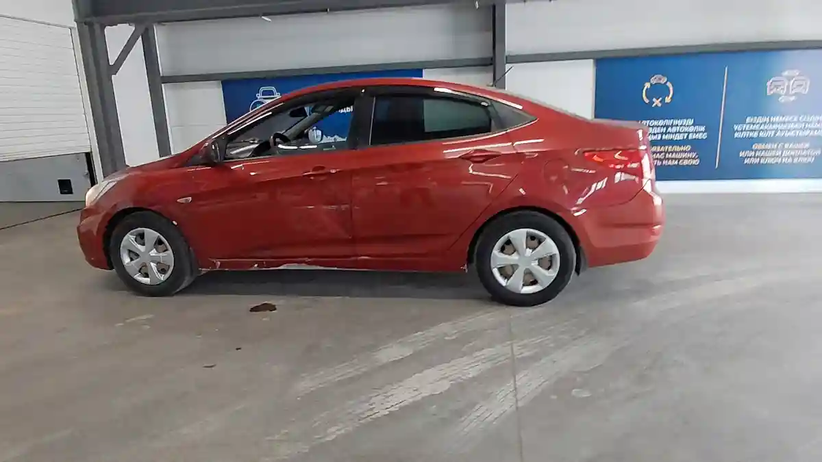 Hyundai Solaris 2012 года за 3 200 000 тг. в Астана