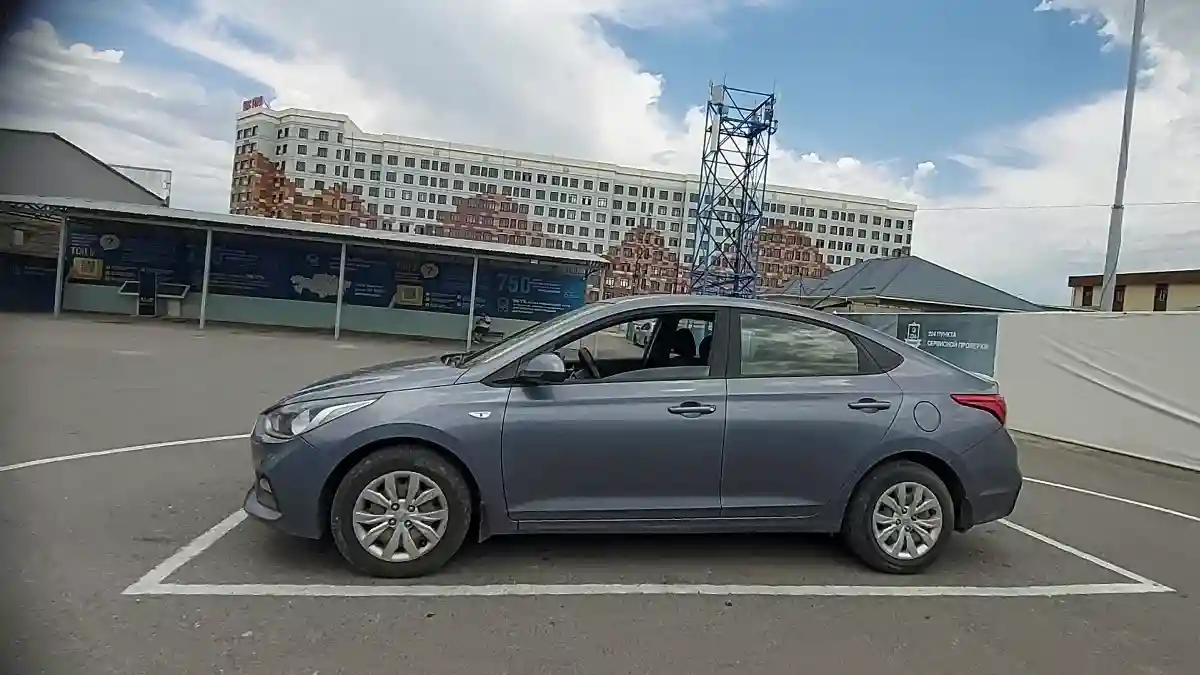 Hyundai Solaris 2017 года за 6 000 000 тг. в Шымкент