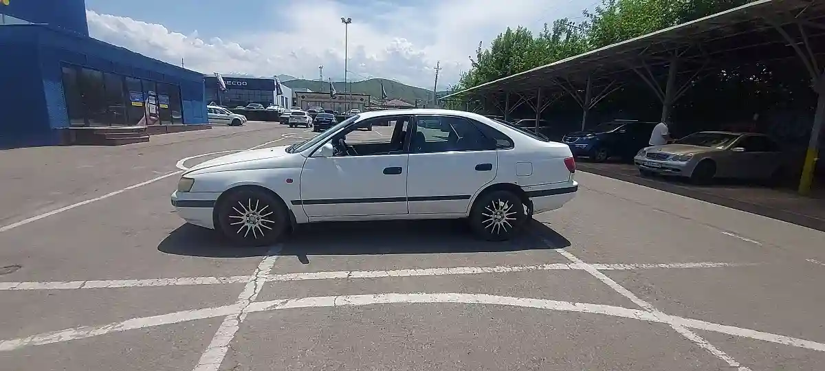 Toyota Carina 1995 года за 1 000 000 тг. в Алматы