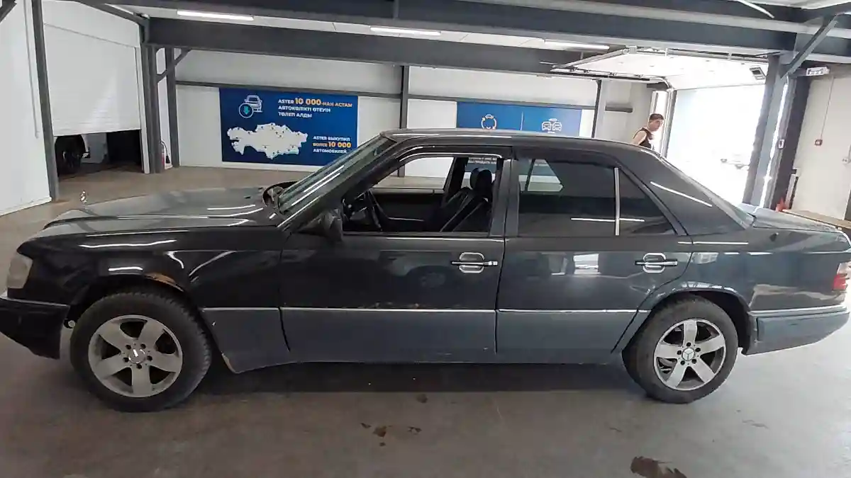 Mercedes-Benz E-Класс 1994 года за 2 000 000 тг. в Астана