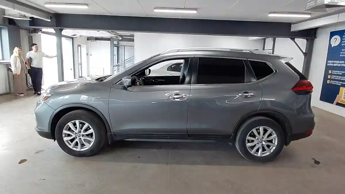 Nissan Rogue 2018 года за 8 500 000 тг. в Астана