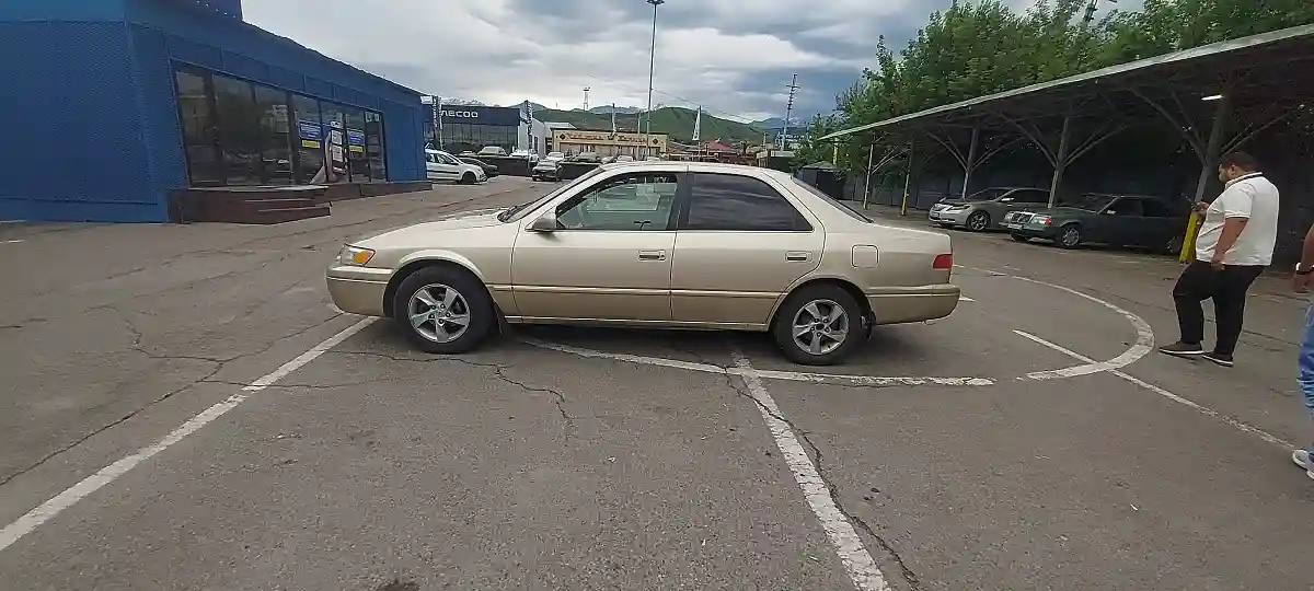 Toyota Camry 1998 года за 2 500 000 тг. в Алматы