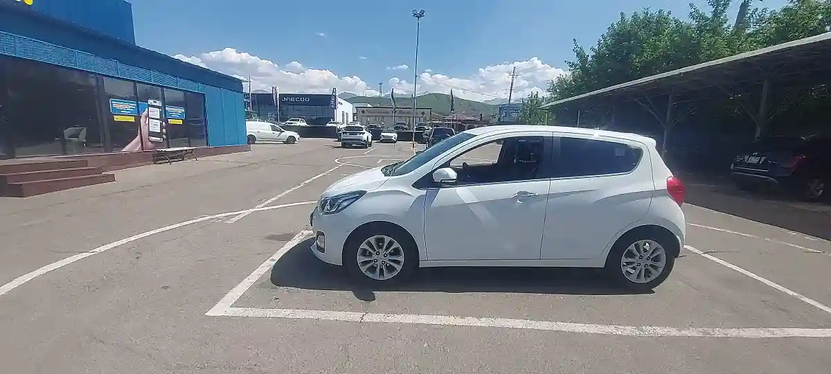 Chevrolet Spark 2019 года за 4 500 000 тг. в Алматы